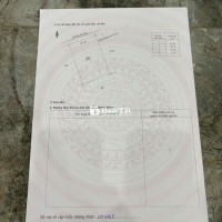 Đất vuông như bánh chưng, chủ nhà thì đang muốn "bánh chưng nhân tiền"