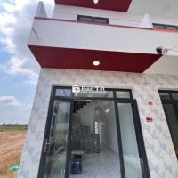 Nhà mới xây xong ngay Ngã 3 Tân Kim QL50