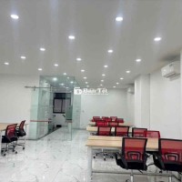 Cho thuê văn phòng KĐT Vạn Phúc 100m2 full nội thất, 15 triệu/tháng