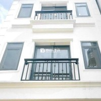 Cho thuê gấp nhà HXT 55/2A Trần Đình Xu, Phường Cầu Kho, Quận 1