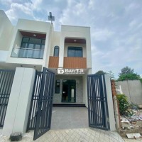 Bán gấp nhà 2 mặt tiền Phú Mỹ, sạch đẹp mới nở hậu 5.25m