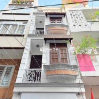 BÁN NHÀ HẼM XE HƠI HOÀNG SA P11 Q3 DT 3.5 x 14 43m2 3 TẦNG GIÁ 8.8 TỶ