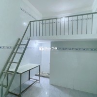 Ngay Nguyễn Duy Trinh, gác cao - Giờ tự do, bảo vệ 24/24