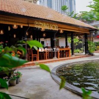 Cho thuê nhà MT Sân vườn đường Nguyễn Hữu Cảnh, P22, Bình Thạnh.