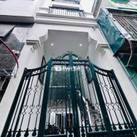 Cho thuê nhà mới xây 5 tầng mặt ngõ khâm thiên cách 20w