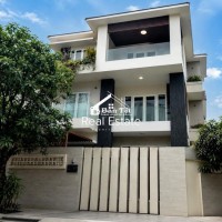 Cho Thuê Nhà Lam Sơn, P.2, Q.Tân Bình, DT: 12x20m, 1 trệt 2 lầu