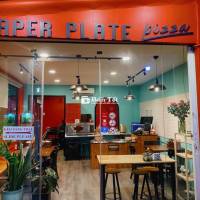 PAPER PLATE PIZZA - Nhân viên sơ chế và giao hàng