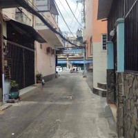 Bán Nhà quận 3 - 3.1 tỷ - 5.4 x 4 - 3 tầng đúc thật, hẻm đẹp