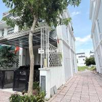Nhà đầy đủ nội thất vào ở ngay