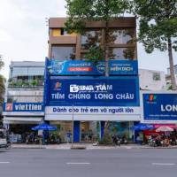 Cho thuê nhà MT đường 3/2, P10, Quận 10. DT: 10x30m. Trệt 3 lầu