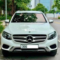 Mercedes-Benz GLC 250 4matic2017 màu trắng biển HN