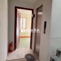 Hào Nam 20m ra Phố 6 tầng Thang máy Dt 40m ngõ 3m 11,85 tỷ.