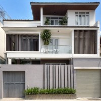 Nhà Cho Thuê Mới 100%,NTCB,Trệt 2 Lầu,5PN,5WC,160M2,Thang Máy,Giá 30TR