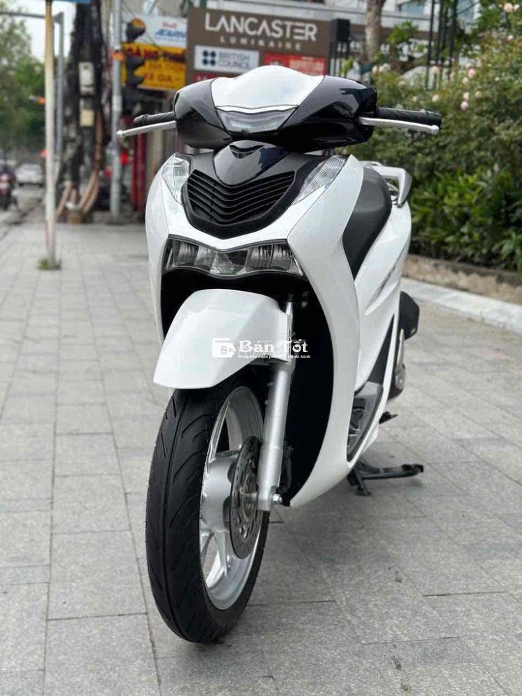 SH Việt 125 ABS 2025 màu trắng siêu mới-Cực đẹp
