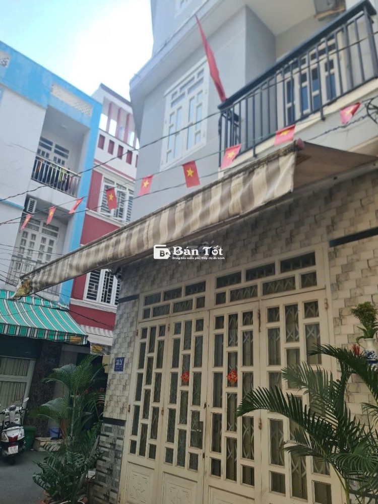 Bán Nhà Quận 2 - Nguyễn Duy Trinh - 6xx Tỷ - Góc 2 Mặt Tiền - 63m² - HXH 4 Tầng  