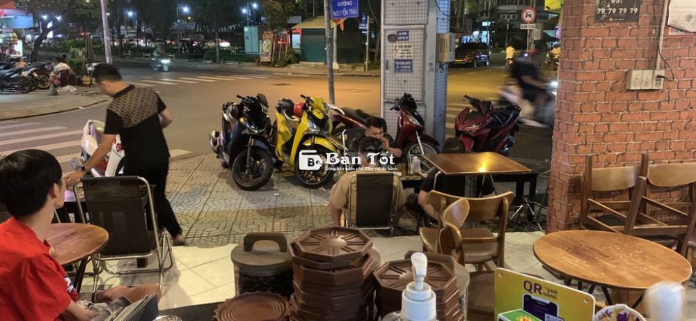 CẦN GẤP! Pha Chế - Phục Vụ Siêu Thu Nhập, Ca Chiều Thoải Mái!