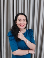 Quyên Nhà Phố
