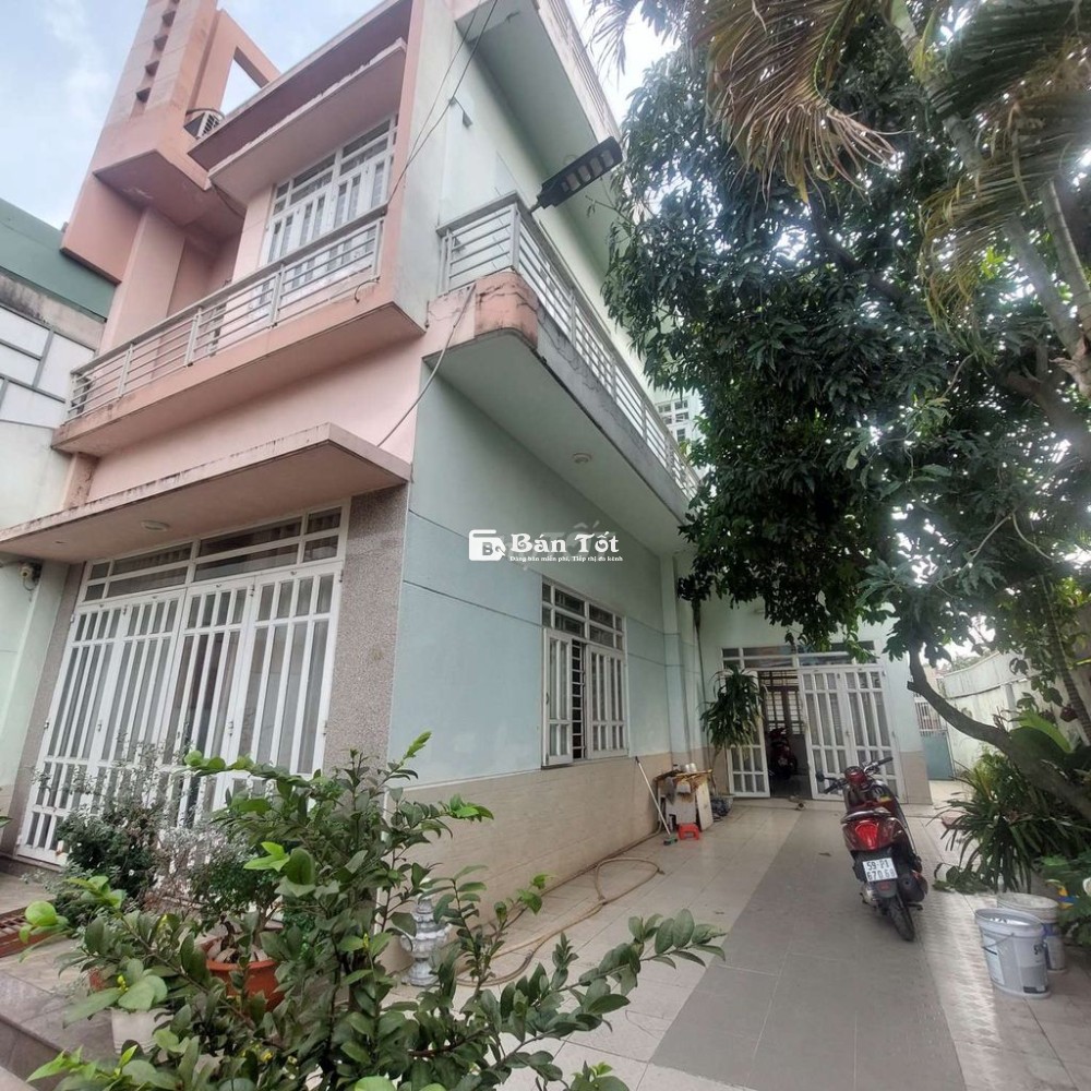 Nhà bt 10x20 ,3 tầng ,đường thông ôtô ngủ trong nhà PVH TRƯỜNG CHINH