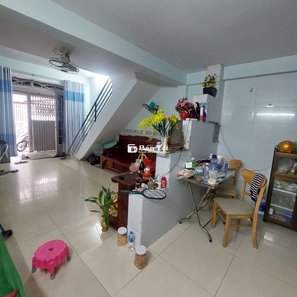 Nhà 8x11 ,2 tầng ,hẻm xe tải thông gần coopmat PH VĂN HỚN TRƯỜNG CHINH