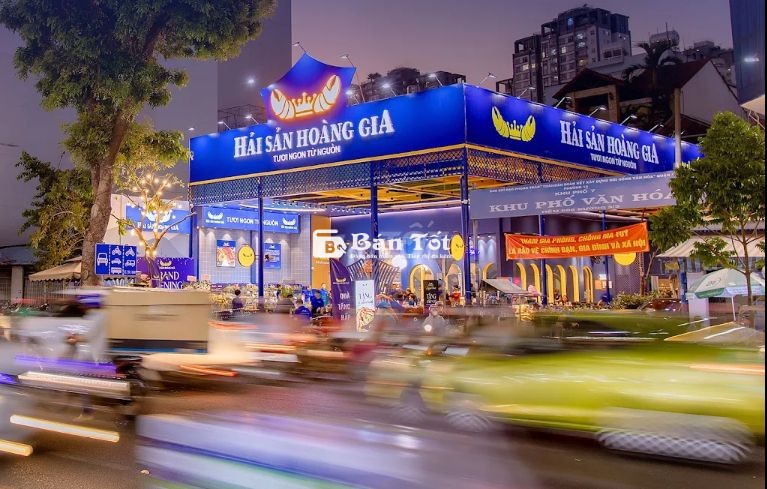 Cho thuê nhà GÓC 2MT đường 3/2, Quận 10, DT: 16.79x26.53m