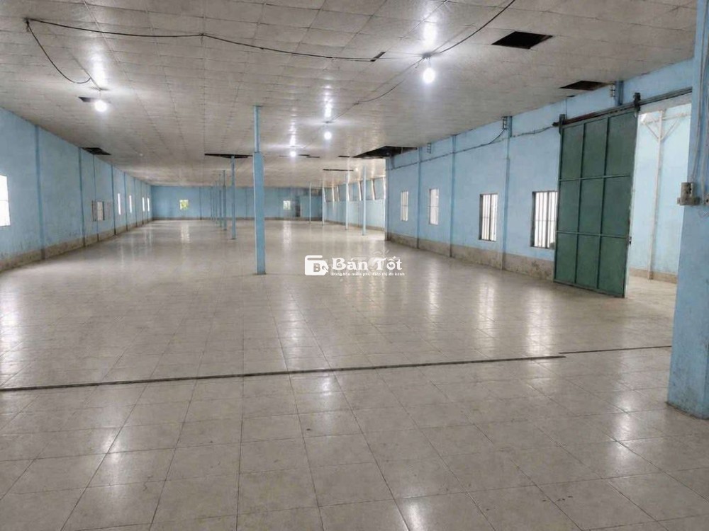 XƯỞNG GẦN CVPM QUANG TRUNG 1350M2 CONT ĐÊM GIÁ TỐT