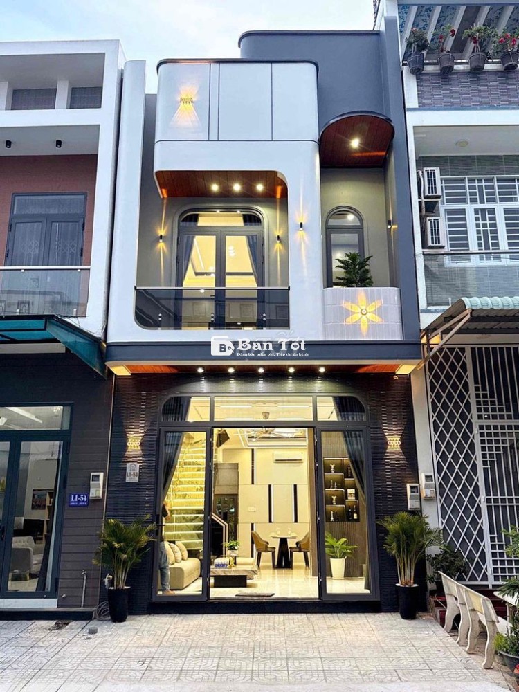 Chính Chủ - bán nhà phố Luxury khu Văn Hoá Tây Đô - Full nội thất