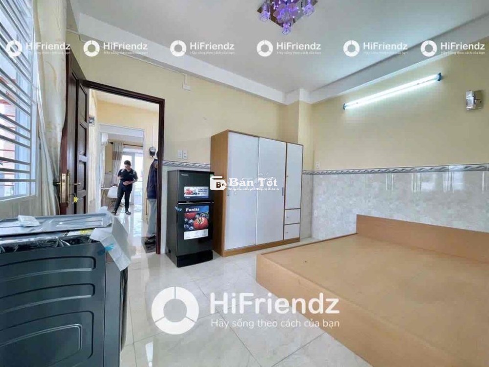 Phòng tách bếp + ban công + full nội thất mới sạch ở Kinh Dương Vương
