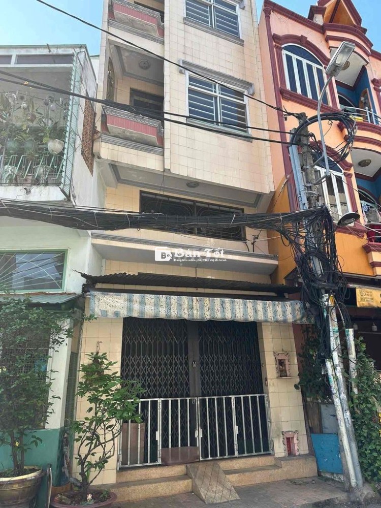 MT Đội Cung - Minh Phụng- P9 Q11- 4x13m-4 tầng 3PN 3WC-Giá 15tr/th