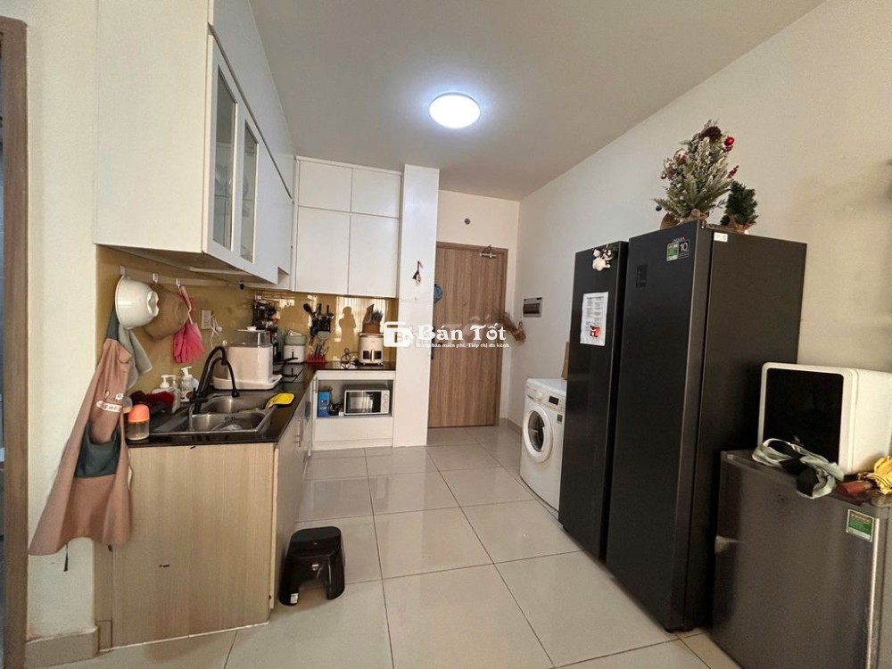 Cho thuê nhanh căn 2pn2wc, có máy lạnh giá  7.5tr lầu trung thoáng mát