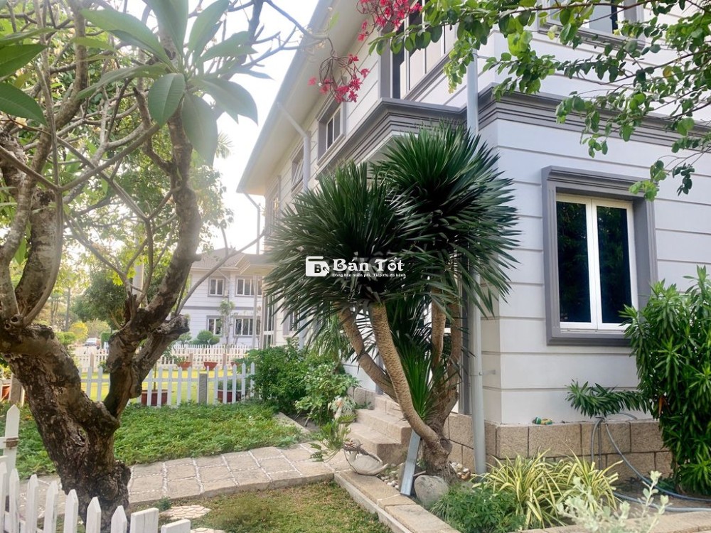 🛑 Biệt thự vườn 260m2 hướng Đông Nam sổ hồng, sát Nguyễn Khuyến, Emasi
