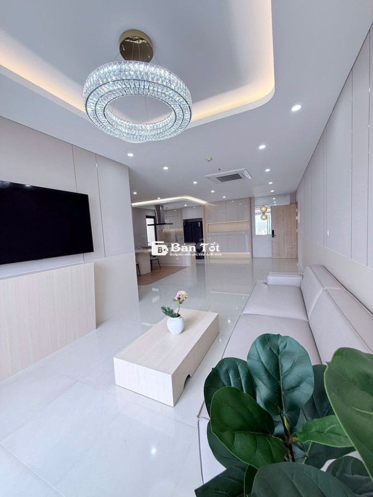 BÁN GẤP Căn hộ 3 Phòng ngủ + Đa Năng Hà Đô Centrosa 139m2 giá 25,999tỷ