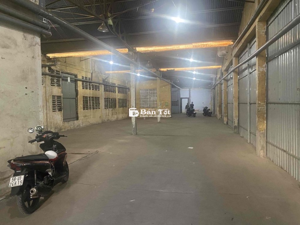 Cho thuê kho 450 m2 quận 11