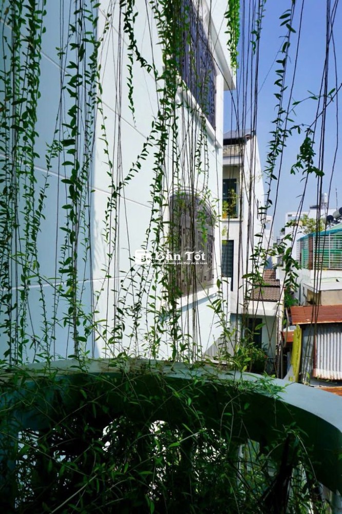 Bán Villa Nguyễn Trọng Tuyển Tân Bình 9,5x15m 4lầu 38tỷ Có thang máy