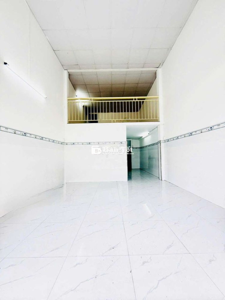 CHỈ 1,9 TỶ NHÀ SHR KDC, NGAY CHỢ TÂN THẠNH ĐÔNG, SÁT VÀNH ĐAI 3.