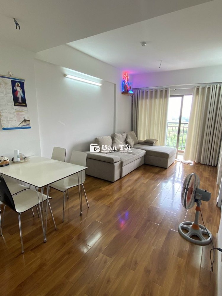 Bán 2PN I 2WC Ban Công Ehome 3,block mới giá 2.75 tỷ sổ sẵn.