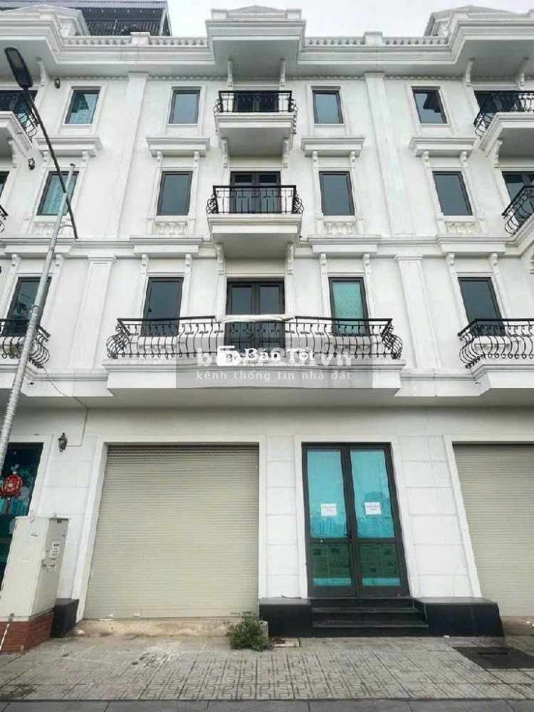 Bán tòa nhà CHDV - Khai thác full, doanh thu 160tr/tháng. Giá 20,8 Tỷ