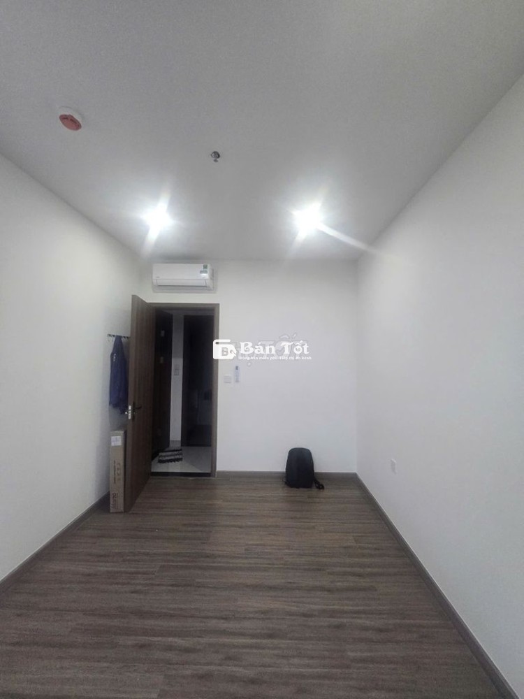 Cho thuê 1PN 47m2 nhà trống có rèm 5tr A&T Sky Garden 