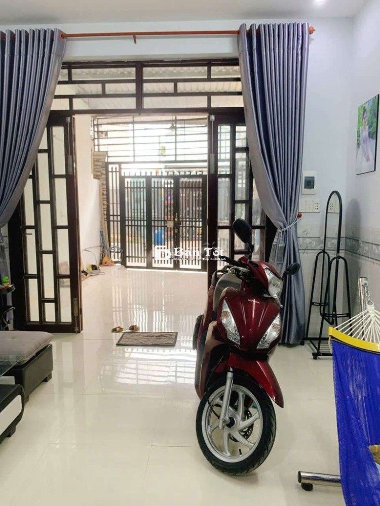 Nhà phố gần ngã Tư Liên Huyện phường Tân Bình Tp Dĩ An 