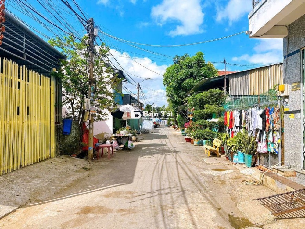 Bán 91m2 đất thổ cư Lê Văn Lương, xây tự do giá 2.850 tỷ