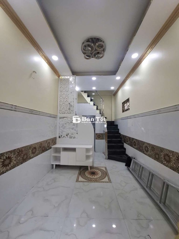 Nhà Nguyễn Sơn căn góc không phạm lộ giới 3.2x6m giá 2.55 tỷ