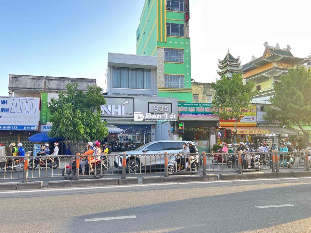 nhà mặt tiền Quang Trung gò vấp