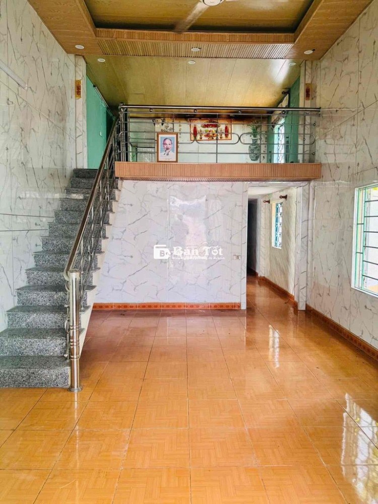 Nhà mê đúc lửng 3pn sát bờ biển Kim Liên