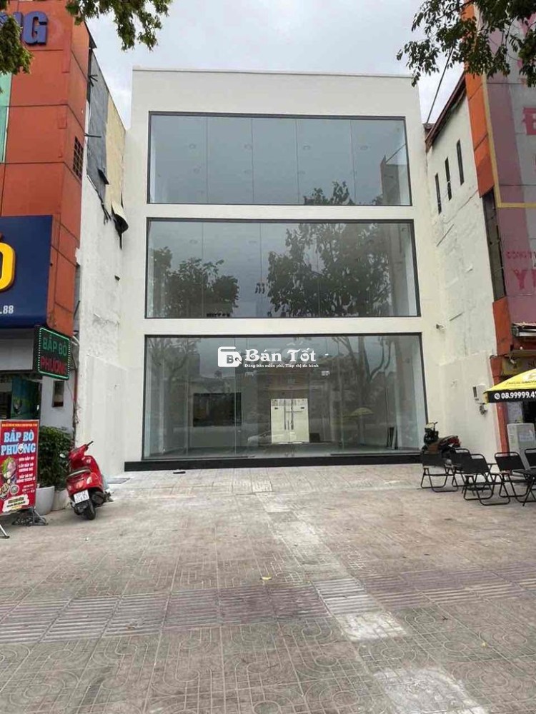 NGANG 9m - MỚI XÂY 1 TRỆT 2 LẦU - NGAY NGÃ TƯ HÀNG XANH - Q BÌNH THANH