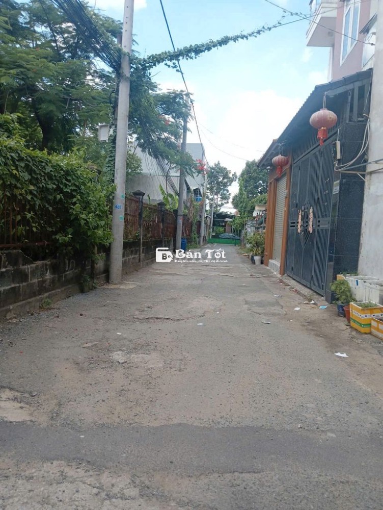 Bán đất Linh Trung, tặng dãy nhà trọ 3 căn, cho thuê 6tr/tháng, hẻm 4m