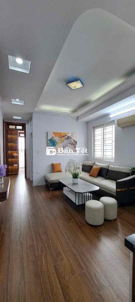 Bán CC Mini Quan Nhân sau Royal, 2n2wc Mặt Phố Thoáng Đẹp, Full đồ