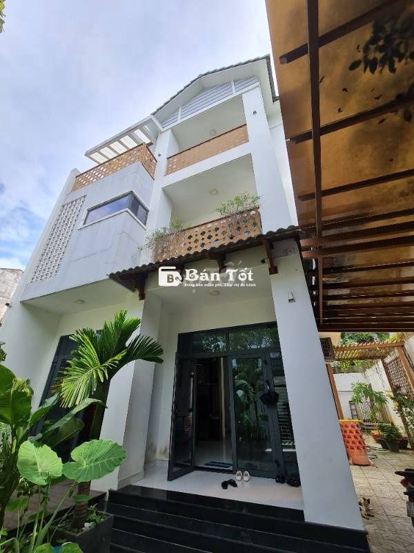 🔥Cho thuê BIỆT THỰ Gần Sông✅ DT 8x20m 3 Tầng, 6pn 7wc, giá chỉ 35tr/th