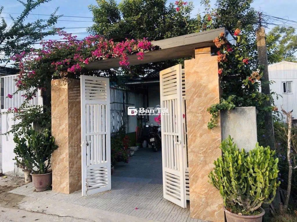 Cô chú đi nước ngoài, cần bán căn nhà cấp 4 Ngay UB Phường Tân Triều