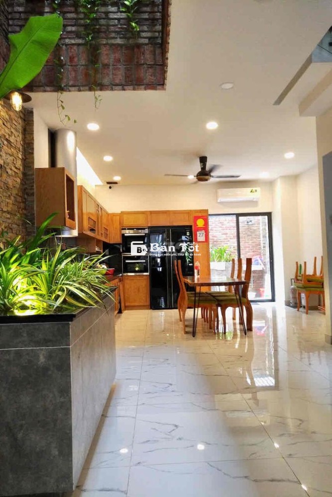 Nguyên căn Vạn Phúc City 5x21m (Hầm 4 tầng) Full nội thất ở giá 35tr