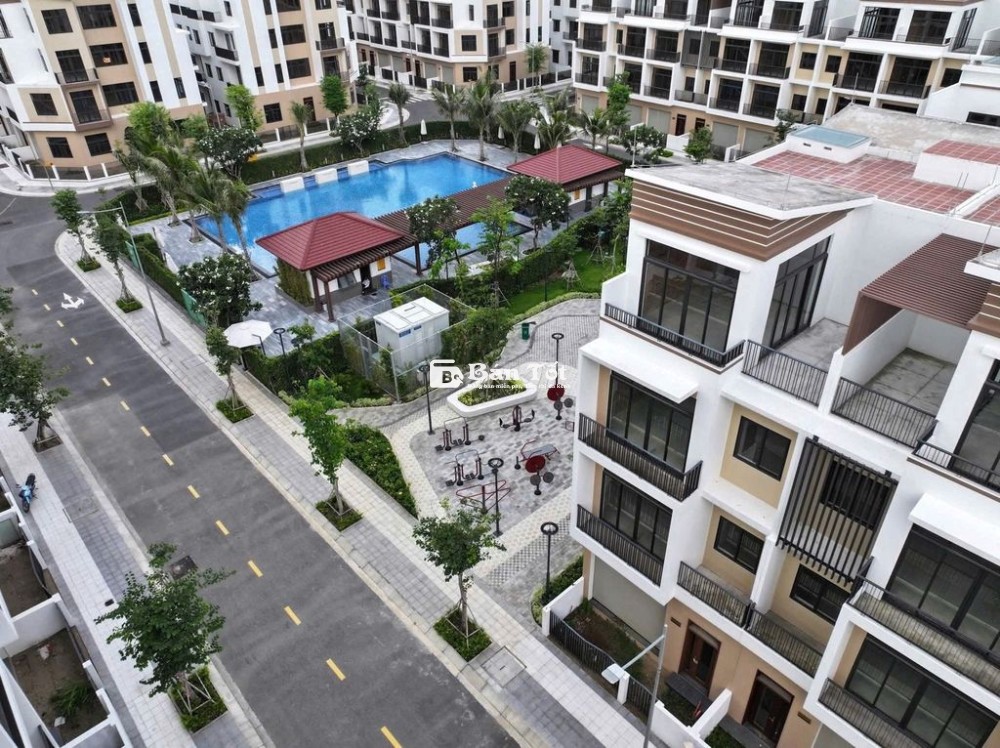Nhà phố 6x20m cạnh hồ bơi giá tốt chỉ 5,050tỷ ( 100%)