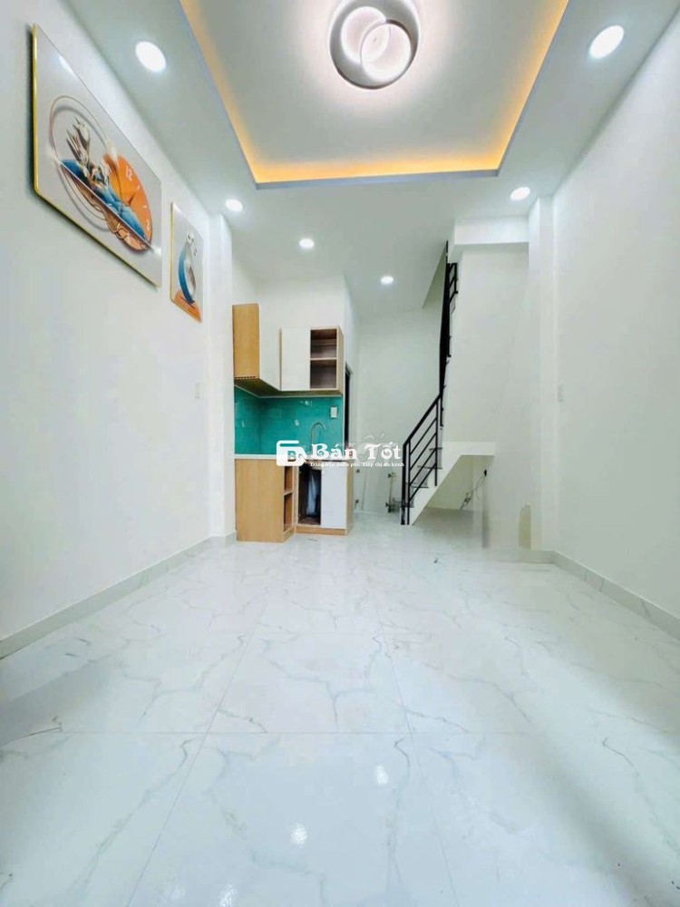 Bán nhà đường Âu Dương Lân P3.Q8 DT.3m×6m } 4 tầng 3 Phòng 3 toilet.